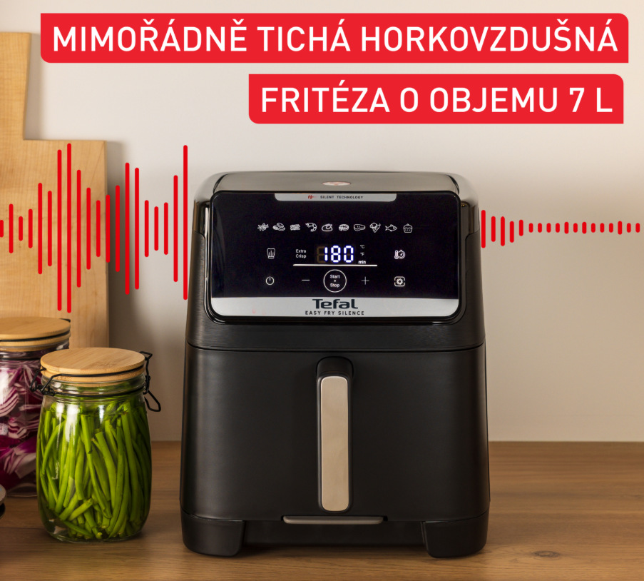 Fritéza horkovzdušná Tefal EY8428E0 Easy Fry Silence položená na kuchyňské lince