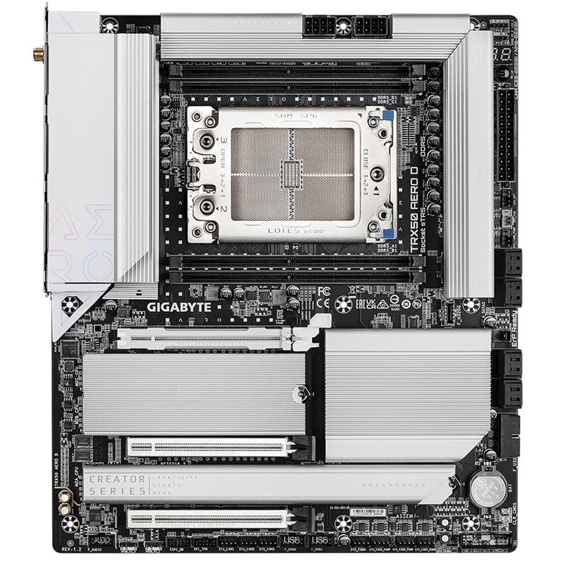 Základní deska GIGABYTE TRX50 AERO D Základní deska Gigabyte TRX50 AERO D v černé a stříbrné barvě.
