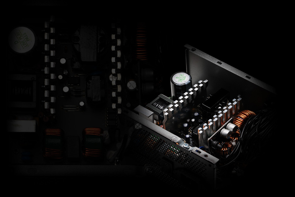 Zdroj ADATA XPG Pylon 550W Zdroj ADATA XPG Pylon 550W