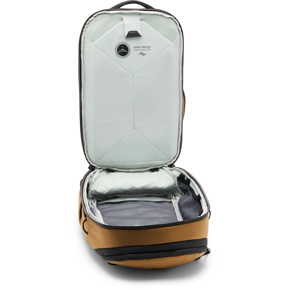 Batoh Peak Design Travel Backpack 30L Coyote žlutý Batoh Peak Design Travel Backpack 30L Coyote žlutý