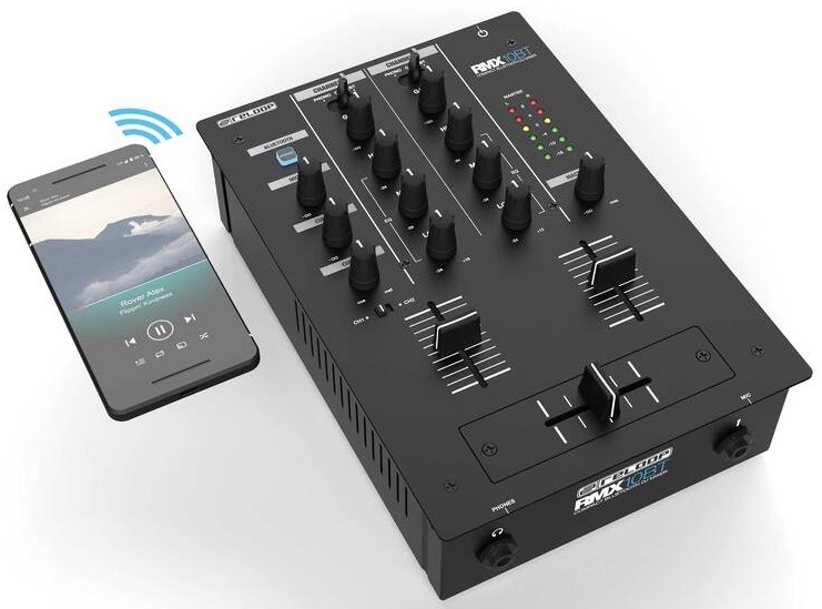Reloop RMX-30 BT s Bluetooth připojením při bezdrátovém přehrávání hudby z telefonu