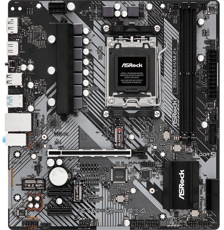 Nahoře je patice AMD AM5 pro procesor, vedle ní dva dlouhé sloty DDR5. Dole je jeden dlouhý PCIe x16 pro grafiku a dva krátké PCIe x1. Uprostřed jsou dvě pozice M.2 pro SSD, na boku čtyři SATA konektory. Na okrajích jsou napájecí konektory, konektory pro ventilátory a blok zadních portů (USB, LAN, HDMI/DP).