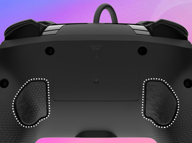 Gamepad Turtle Beach Afterglow Wave Wired RGB, NS2 černý Zadní strana gamepadu se dvěma programovatelnými tlačítky a texturovanými rukojeťmi