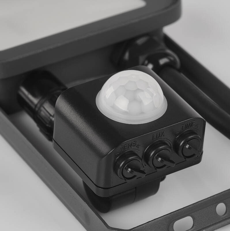 Reflektor EMOS INOVO 10W 1100LM PIR IP65 NW černý Reflektor EMOS INOVO 10W 1100LM PIR IP65 NW - černý