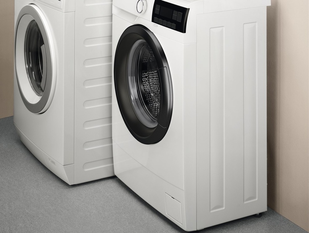 Pračka Electrolux SensiCare 600 EWS6526BC bílá Rozdíl v hloubce mezi běžnou pračkou Electrolux a úzkou pračkou Electrolux