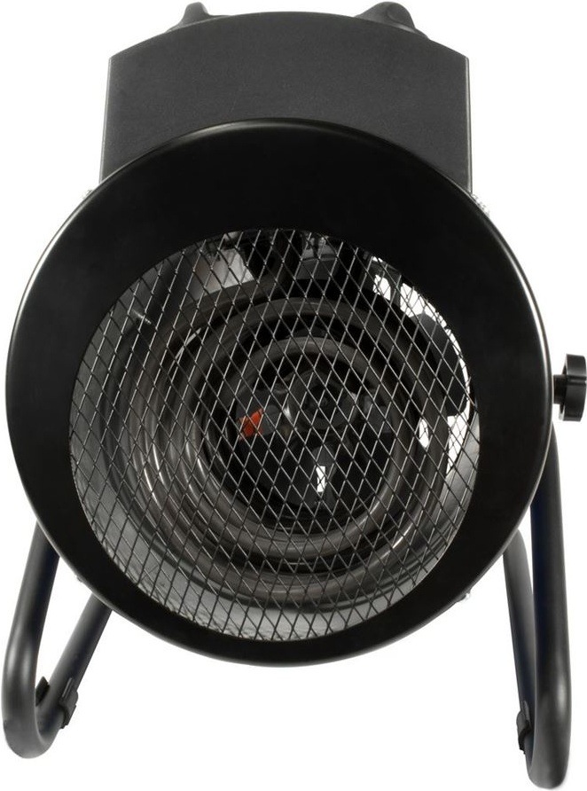 Čelní pohled na topidlo s ochrannou mřížkou ventilátoru