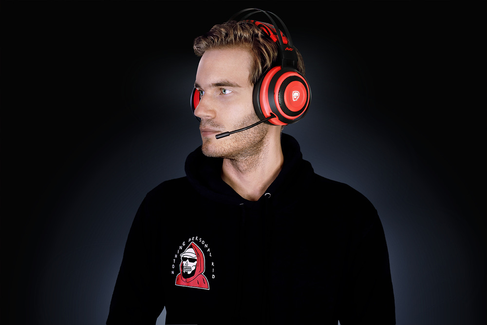 Headset Razer Nari Ultimate PewDiePie Ed. černý/červený Headset Razer Nari Ultimate PewDiePie Ed. černý/červený
