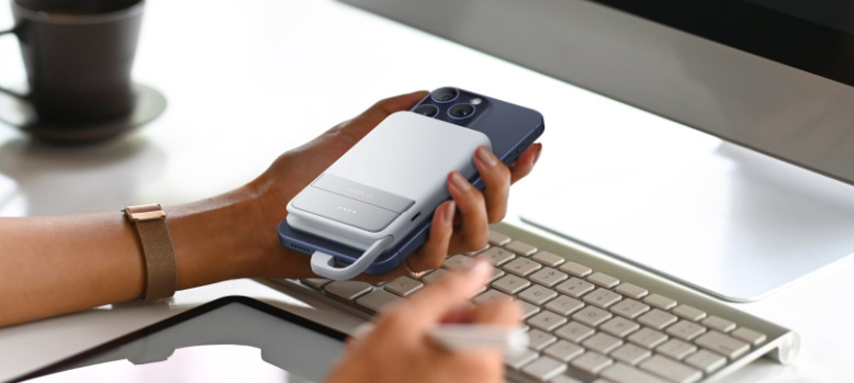 Powerbanka EcoFlow Rapid Magnetic 5000mAh světle modrá Powerbank EcoFlow Rapid Magnetic 5000mAh - světle modrá