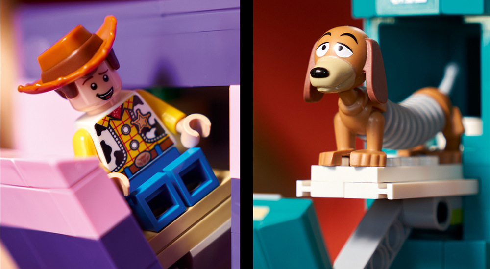 Slinky z filmu Příběh hraček poslouží jako propracovaná knižní zarážka s pohyblivými částmi a figurkou Woodyho.