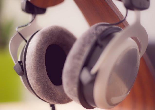 Sluchátka Beyerdynamic DT 880 Edition 250 ohm šedá Sluchátka Beyerdynamic DT 880 Edition 250 ohm šedá