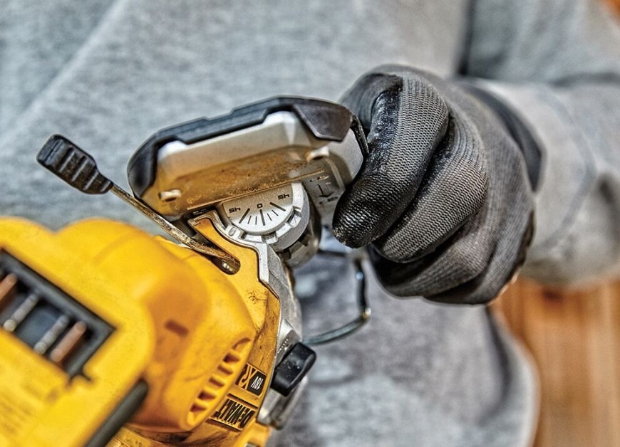Přímočará pila Dewalt XR 18V DCS334NT (bez baterie) Přímočará pila Dewalt DCS334NT-XJ (bez baterie)