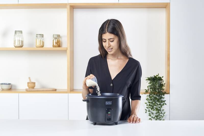 Rýžovar Black+Decker BXRC1800E