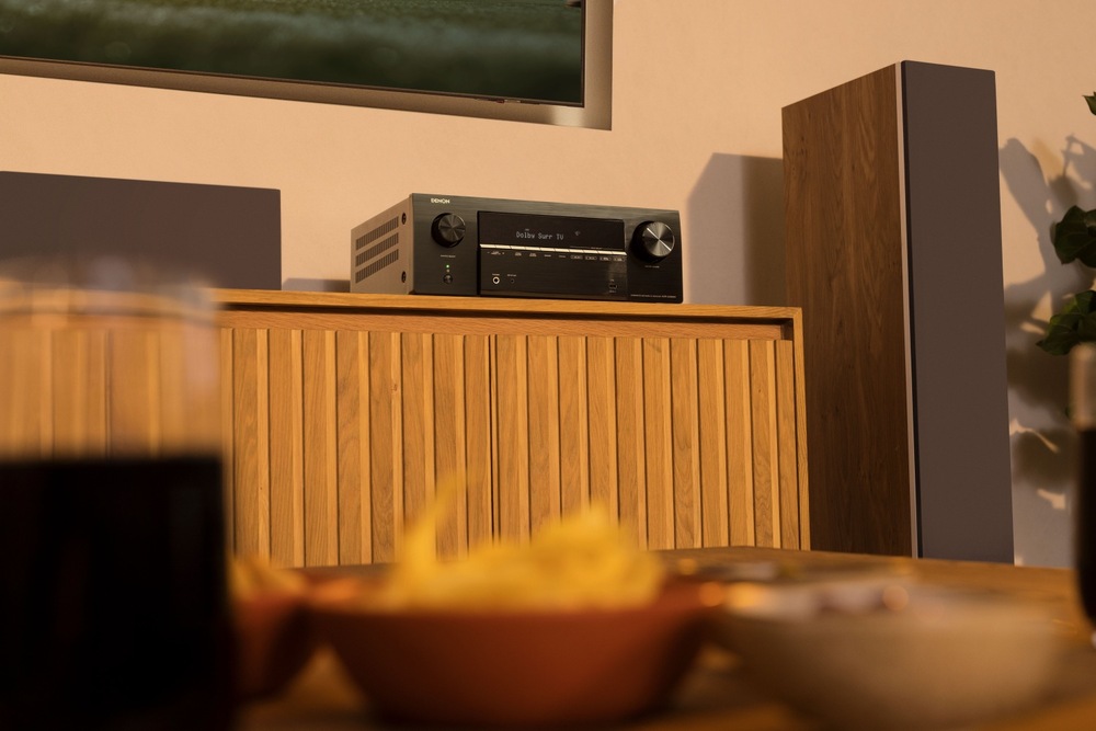 AV receiver Denon AVR-X2900H DAB jako součást domácího kina