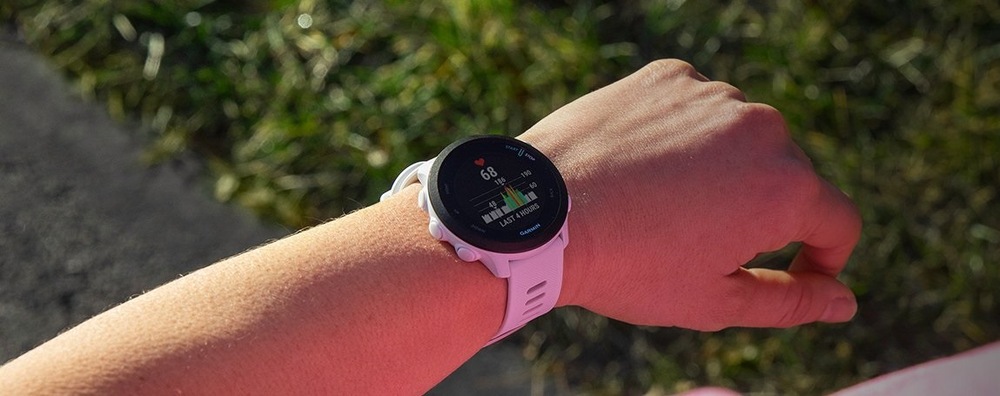 Chytré hodinky Garmin Forerunner 55 černé Garmin Forerunner 55