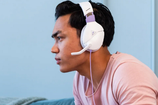 Headset Turtle Beach Recon Spark bílý/fialový Headset Turtle Beach Recon Spark bílý/fialový