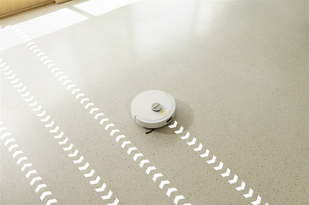 Robotický vysavač Kärcher RVC 3 Comfort bílý Robotický vysavač Kärcher RVC 3 Comfort s vizualizací systematického pohybu po podlaze