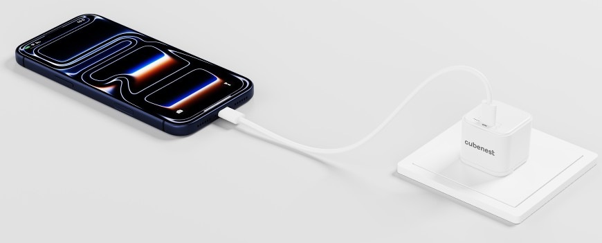 Nabíječka do sítě Cubenest PD Nano Adapter 45W N1D45 bílá Nabíječka do sítě Cubenest PD Nano Adapter N1D45 nabíjí mobilní telefon