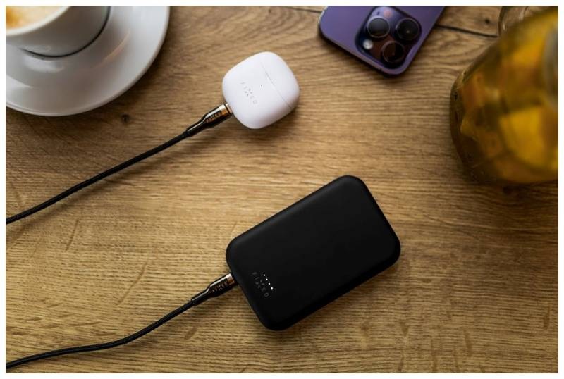 Powerbanka FIXED MagZen (2nd gen.) s bezdrátovým nabíjením a podporou MagSafe, 10 000 mAh černá Powerbank FIXED MagZen (2nd gen.) s bezdrátovým nabíjením a podporou MagSafe, 10 000 mAh - černá