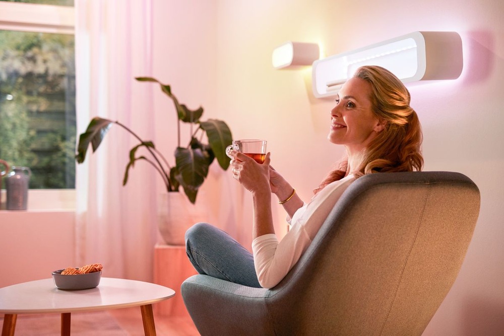 Chytrá žárovka Philips Smart LED 4,9W, E14, RB Chytrá žárovka Philips Smart LED 4,9W, E14, RB