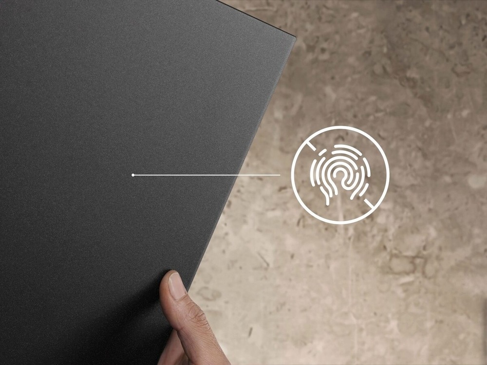 Odsavač par Electrolux Série 700 LFV619Z, matná černý Detail povrchu SaphirMatt, symbol přeškrtnutého otisku prstů.