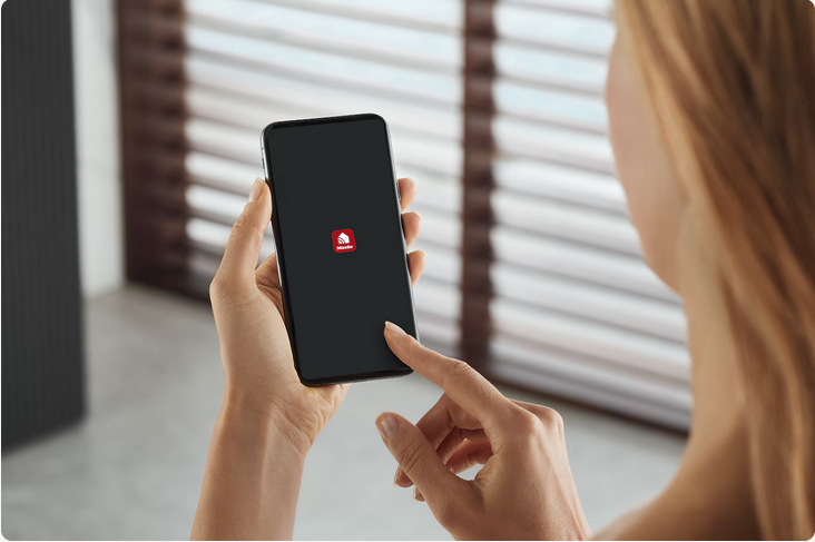 Ovládání parní trouby Miele přes mobilní aplikaci Miele na smartphonu.