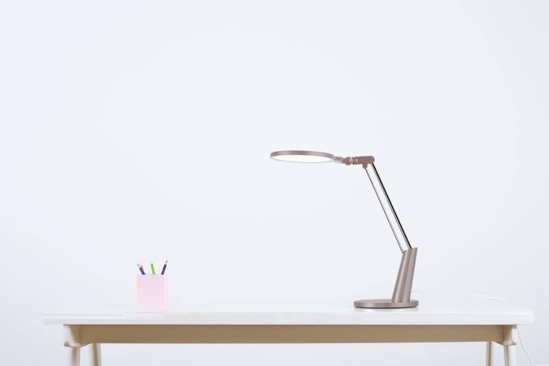 Stolní LED lampička Yeelight Serene Eye-friendly Lamp Pro Serene design