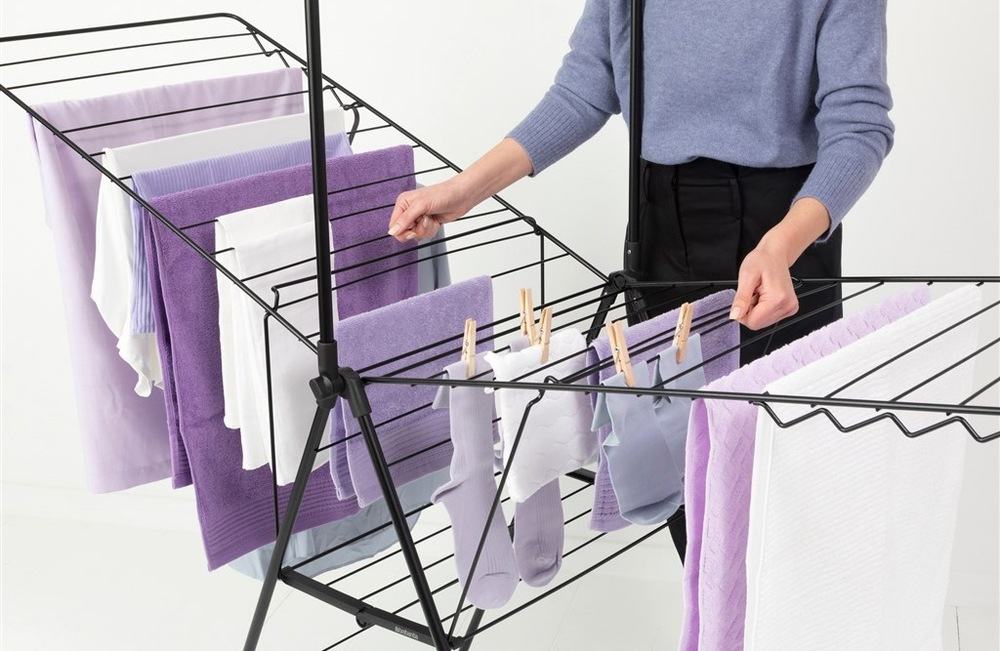 Sušák na prádlo Brabantia HangOn, 25 m, Matt Black černý