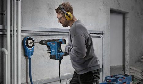 Kladivo vrtací Bosch Professional GBH 6-42 C Bezuhlíkový motor a automatická výměna převodu zvyšují životnost, snižují servisní zásahy a zajišťují plynulý chod