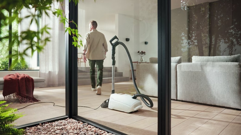 Podlahový vysavač Miele Guard L1 Parquet bílý