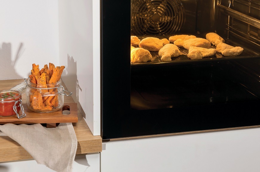 Vestavná trouba Gorenje BO6737E02X, AirFry