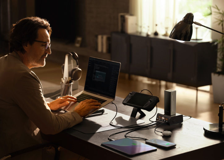 Stolní nabíječka EcoFlow RAPID Pro Desktop 320W GaN, 5xPorts černá Stolní nabíječka EcoFlow RAPID Pro Desktop 320W GaN, 5xPorts - černá