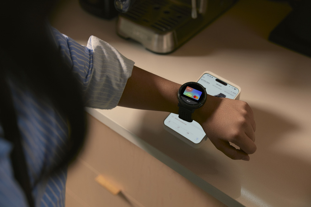 Chytré hodinky Amazfit Active Max černé Velkou předností Amazfit Active Max je i bezkontaktní placení Zepp Pay s podporou NFC