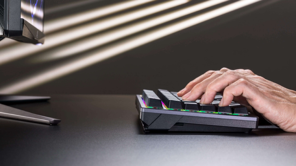Klávesnice Asus ROG AZOTH (ROG NX Snow/PBT ) - US bílá Asus ROG AZOTH - US (ROG NX Snow/PBT)