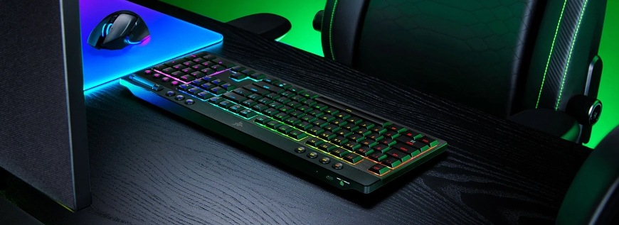 Klávesnice Razer BlackWidow V4 Low-profile HyperSpeed (Yellow Switch), US layout černá Klávesnice Razer BlackWidow V4 Low-profile HyperSpeed (Yellow Switch), US layout černá
