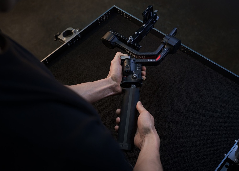 Stabilizátor DJI RS 4 Pro černý Stabilizátor DJI RS 4 Pro černý