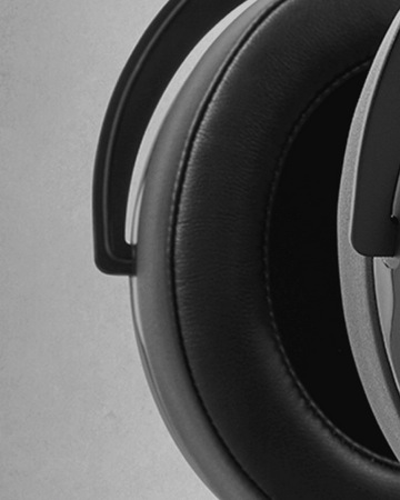 Headset Corsair HS70 Bluetooth černý