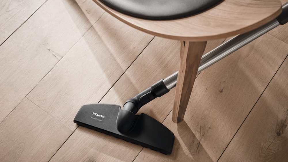 Podlahový vysavač Miele Guard M1 Parquet Flex bílý