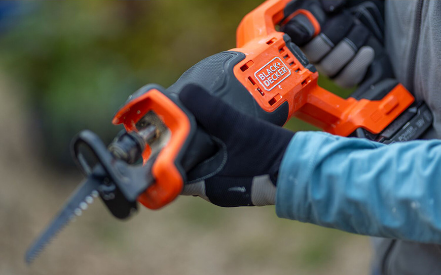 Pila ocaska Black-Decker BLCR78E1-QW (s baterií) Pila ocaska Black-Decker BLCR78E1-QW (s baterií)