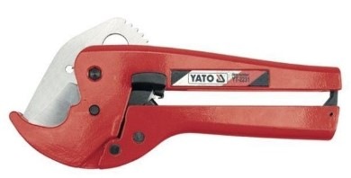 Řezačka YATO YT-2231 42mm PVC