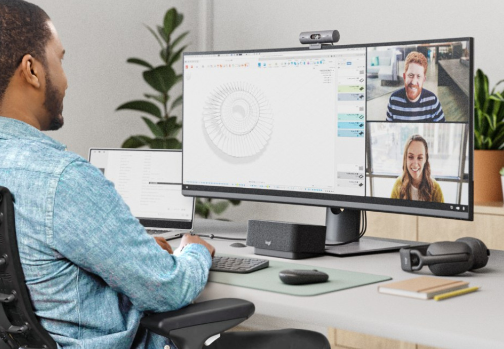 Webkamera Logitech Brio 500 šedá