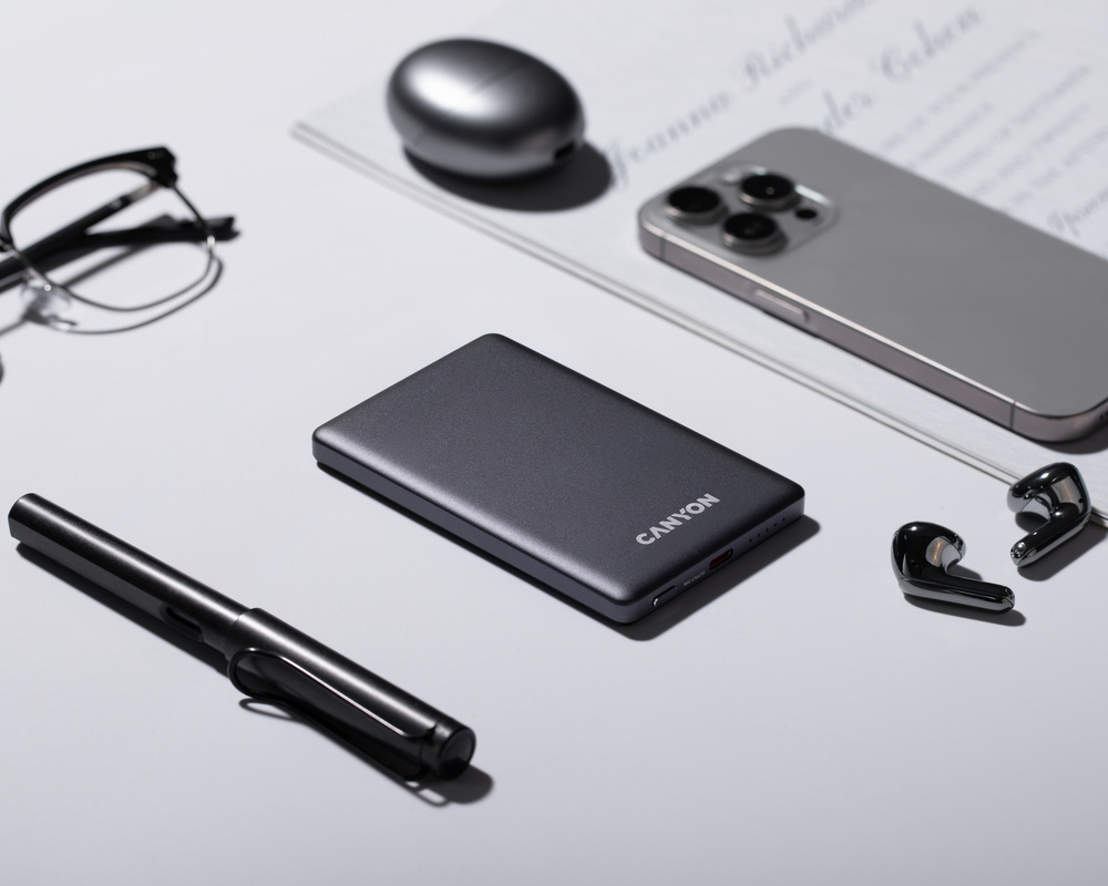 Powerbanka Canyon OnPower 505 Slim MagSafe PD20W 5000 mAh šedá Powerbanka Canyon OnPower 505 Slim MagSafe PD20W 5000 mAh šedá
