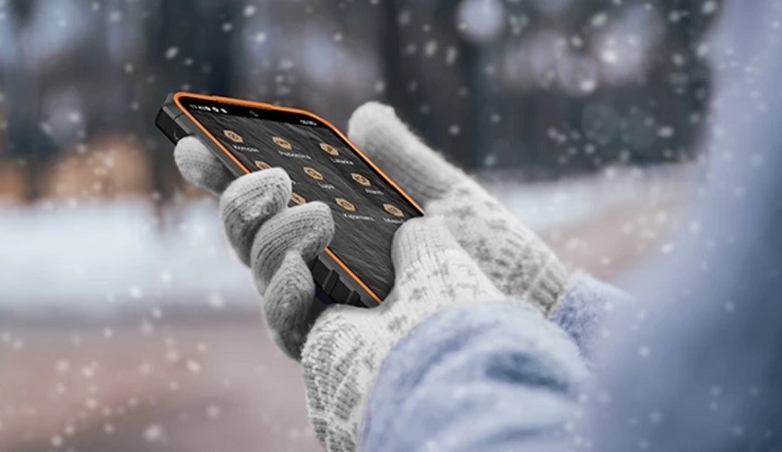 Mobilní telefon myPhone Hammer Iron V černý/oranžový Mobilní telefon myPhone Hammer Iron V černý/oranžový