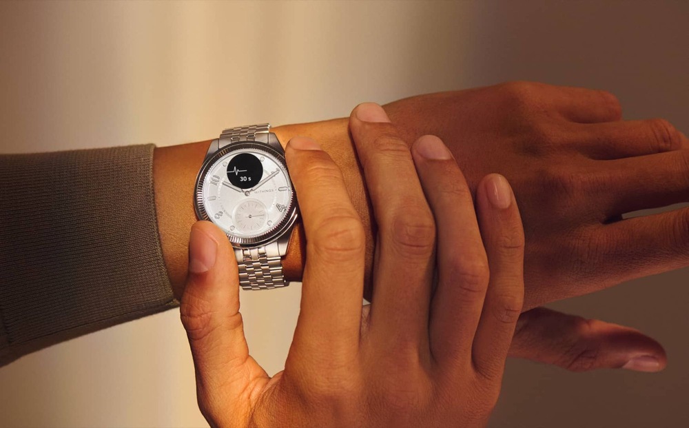 Chytré hodinky Withings Scanwatch Nova Brilliant 39 mm stříbrné Chytré hodinky Withings Scanwatch Nova Brilliant 39 mm stříbrné