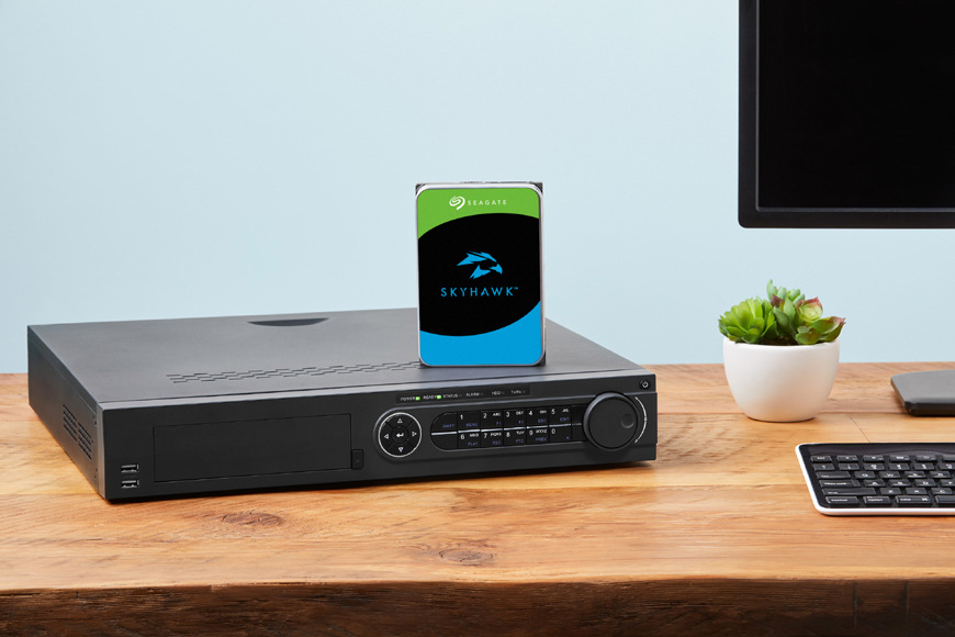 Pevný disk Seagate SkyHawk zvládne pojmout vysoký objem dat bez kolísání výkonu