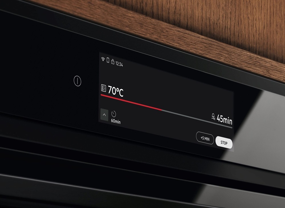 Electrolux EOA9S3SH dotykový displej CookSmart Touch+