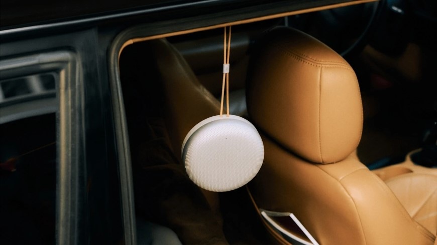 Přenosný reproduktor Bang & Olufsen Beosound A1 (3rd Gen) šedý Bang & Olufsen A1 (3rd Gen), šedá