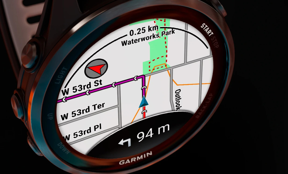 Garmin Forerunner 970 jsou vybavené vícepásmovou GPS s technologií SatIQ