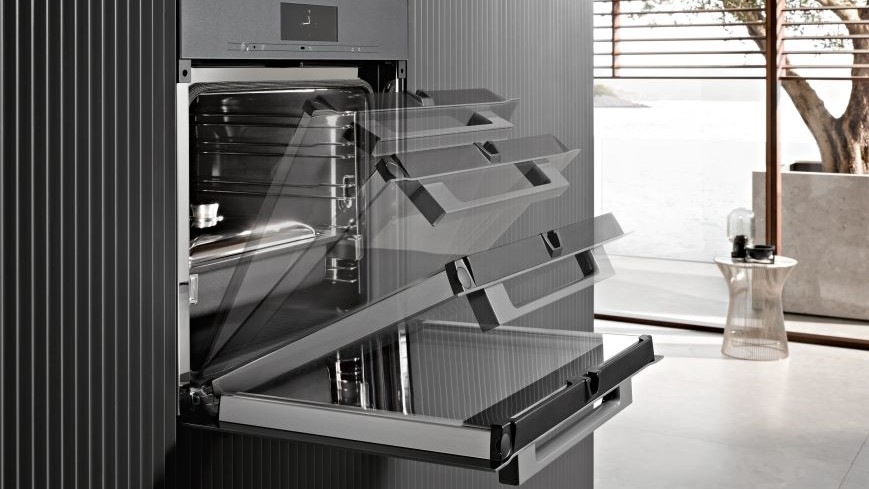 Trouba Miele DGC 7351 Obsidian černá Trouba Miele DGC 7351 Obsidian černá