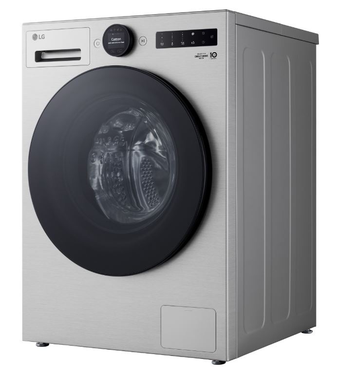 Set výrobků LG F4X7011TSB + RHX7009TSB stříbrný pračka LG F4X7011TSB se zavřeným bubnem, natočená a ve stříbrné barvě s černým displejem
