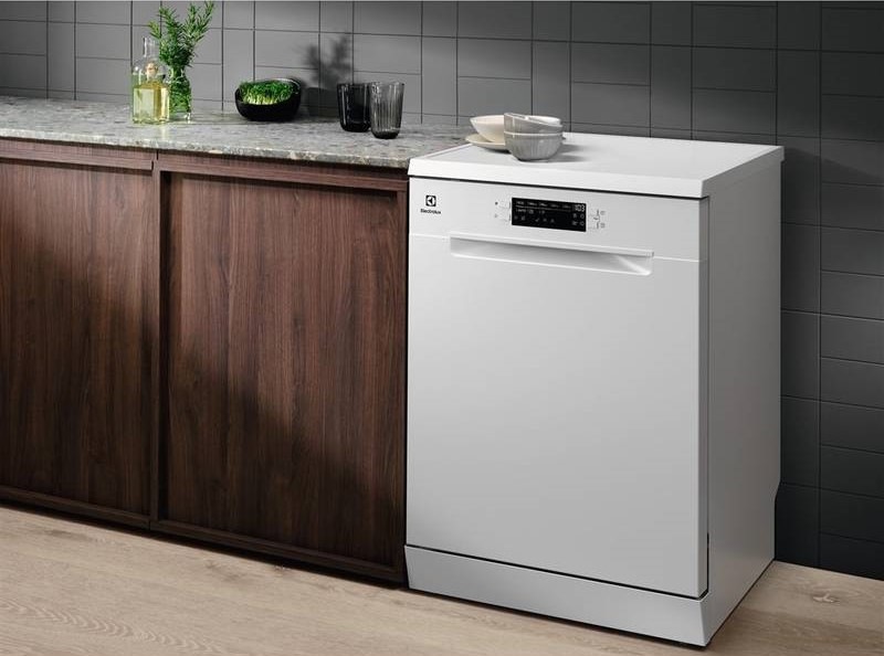 Myčka nádobí Electrolux 300 AirDry ESA47210SW bílá Myčka nádobí Electrolux 300 AirDry ESA47210SW bílá